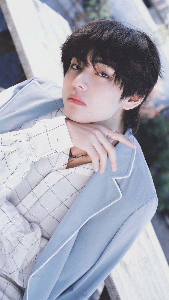 hinh anh taehyung ngau 013653379