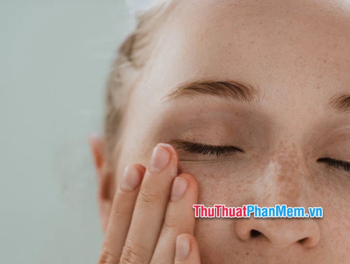 thuong xuyen nhay mat thi nen lam gi 050944906